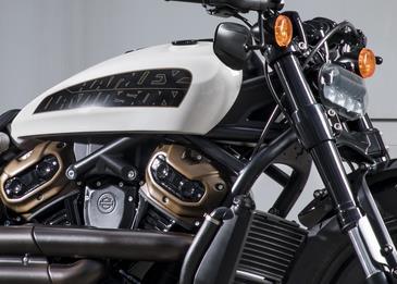 HARLEY-DAVIDSON تسرّع الاستراتيجية لبناء الجيل القادم من الدرّاجين حول العالم